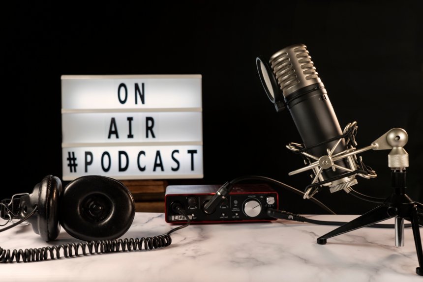 HOW CAN A PODCAST HELP YOUR SMALL BUSINESS?