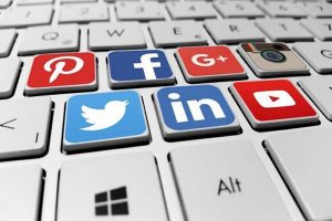 Read more about the article HOW TO GAIN BUSINESS ON SOCIAL MEDIA