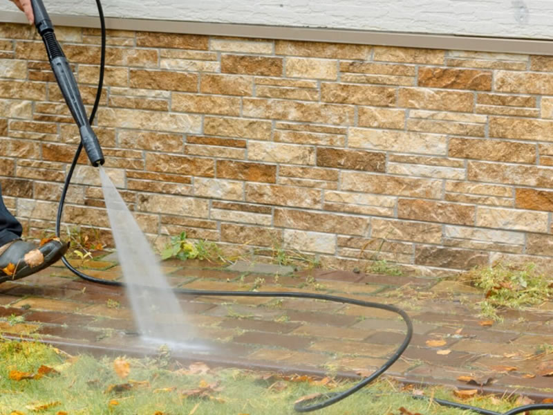 Veteran owned exterior window cleaning, and pressure washing.We make ...