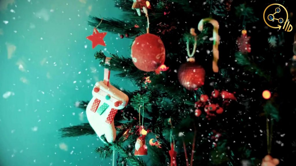 Holiday Hustle vs Holiday Hibernation: Why Showing Up Now Pays Off In January!